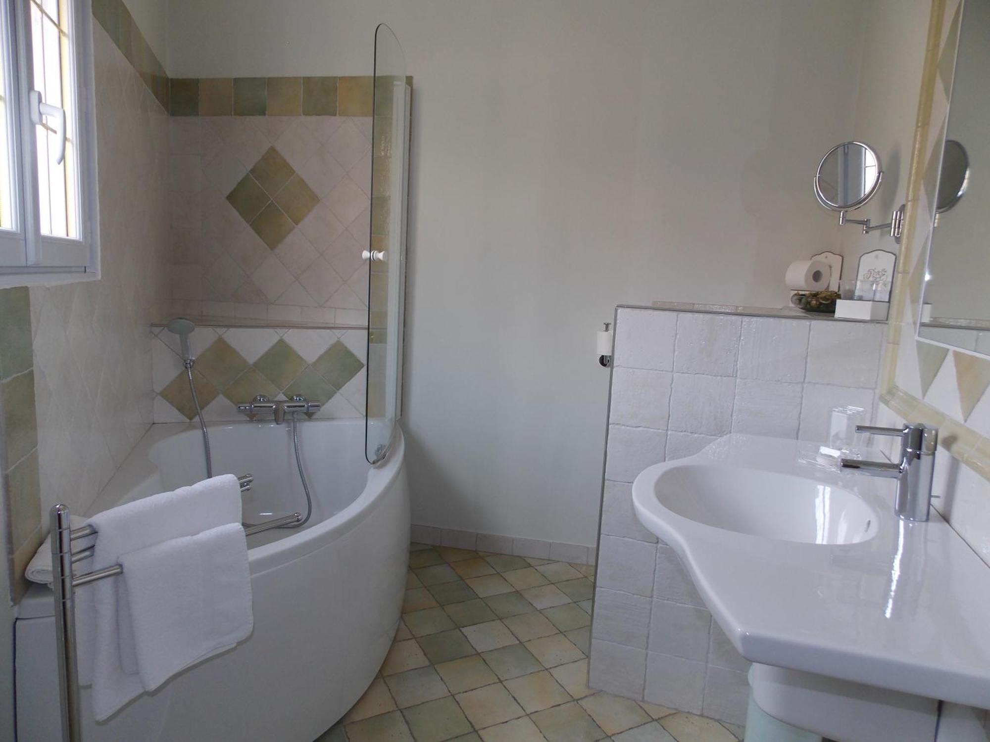 Au Relais Provencal Hotel Bagnols-en-Foret Phòng bức ảnh