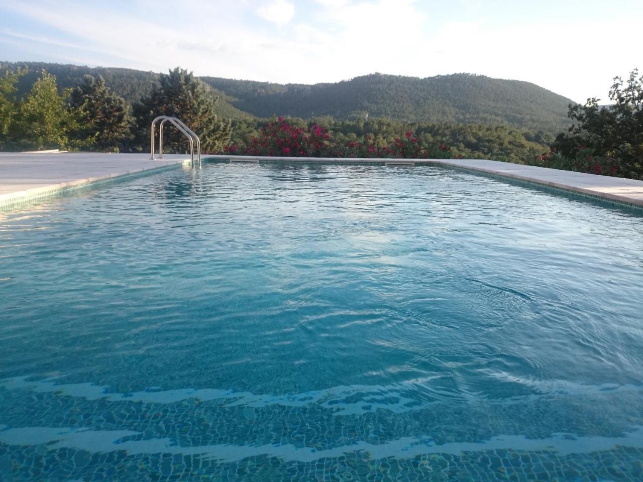 Au Relais Provencal Hotel Bagnols-en-Foret Ngoại thất bức ảnh